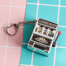 Učitajte sliku u preglednik galerije, Casino - privjesak za ključeve