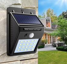 Učitajte sliku u preglednik galerije, LED solarna vanjska lampa