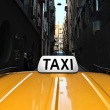 Učitajte sliku u preglednik galerije, Krovna TAXI LED tabla s magnetom i priključkom za upaljač
